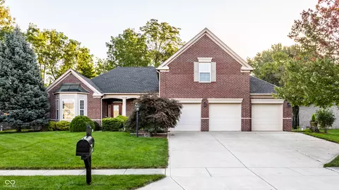 10441 Beaver Ridge Dr, Fishers, IN 46037