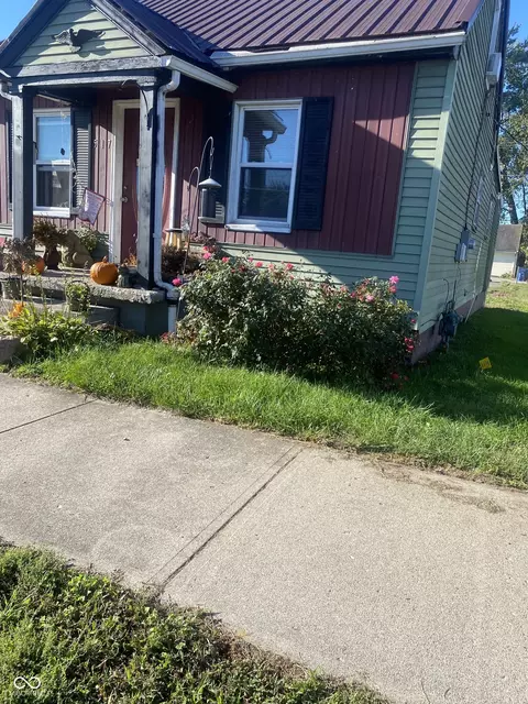517 Arch St, Lawrenceburg, IN 47025