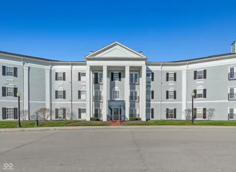 12860 University Cres #3C, Carmel, IN 46032