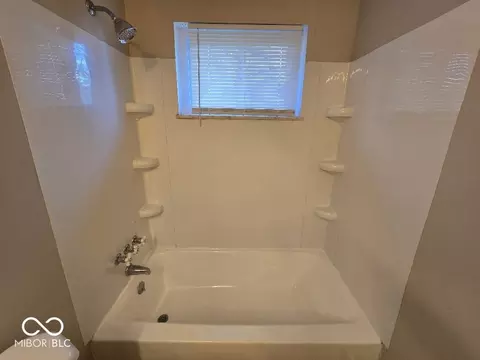 310 Jeffrey Ln, Pendleton, IN 46064 photo 12