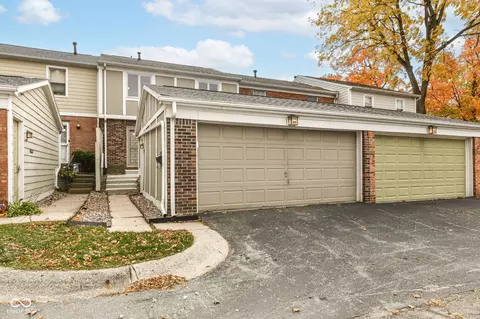 109 Carmelaire Dr, Carmel, IN 46032