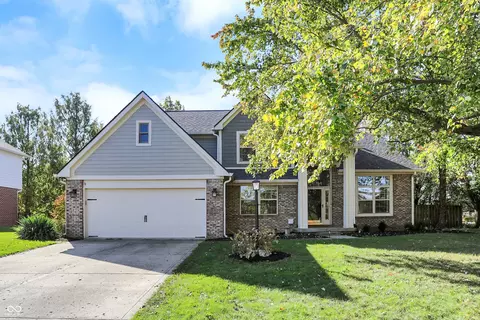 1301 Edinburgh Dr, Carmel, IN 46033