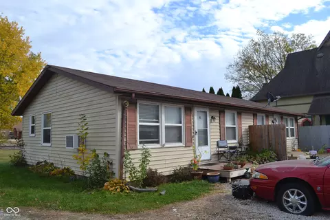 216 E Main St, Ladoga, IN 47954