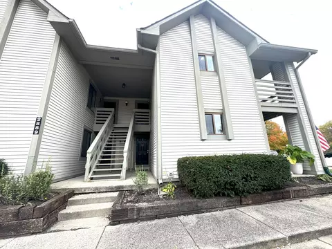 2889 Eagles Crest Cir, Indianapolis, IN 46214