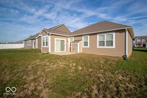 233 Carrick Glen Blvd, Pendleton, IN 46064 photo 31