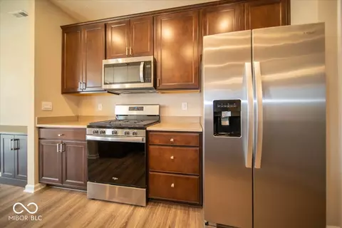 233 Carrick Glen Blvd, Pendleton, IN 46064 photo 19