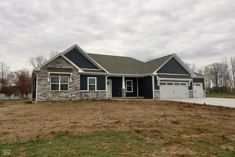 1222 Redwood Dr, Crawfordsville, IN 47933