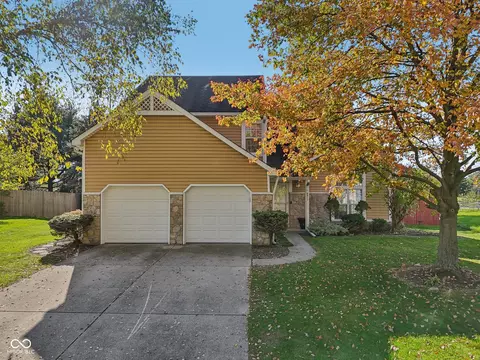 6913 Hardwood Dr, Indianapolis, IN 46250