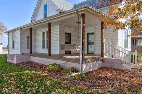 Exterior - 211 S Independence St, Windfall, IN 46076 photo 2 of 7