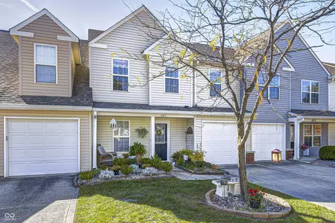 402 Bedford Dr, Westfield, IN 46074