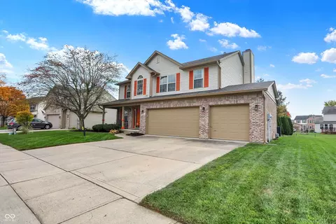 7441 Giroud Dr, Indianapolis, IN 46259 photo 2