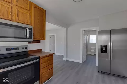 Kitchen - 405 E 9th St, Sheridan, IN 46069 photo 4 of 4