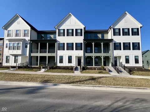 460 W Smoky Row, Carmel, IN 46032