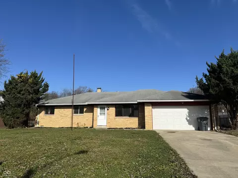 814 Heritage Ln, Anderson, IN 46013