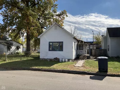 2017 S B St, Elwood, IN 46036