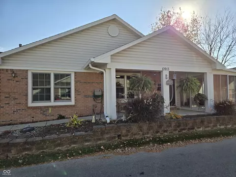10913 Pinellas Park Dr, Indianapolis, IN 46229