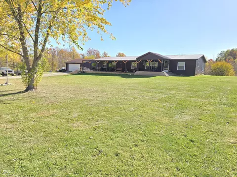 26068 Sanes Creek Rd, Laurel, IN 47024