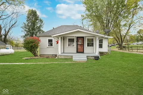 7901 E Landersdale Rd, Camby, IN 46113