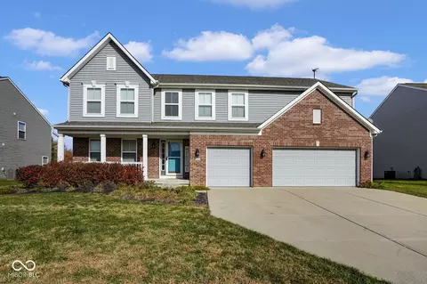 5368 Misthaven Ln, Greenwood, IN 46143