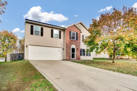 437 Youngs Creek Ct, Franklin, IN 46131