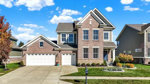 15003 Black Wolf Run Dr, Carmel, IN 46033