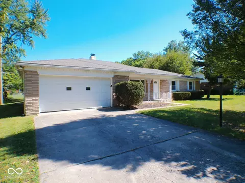 7128 Castle Manor Dr, Indianapolis, IN 46214