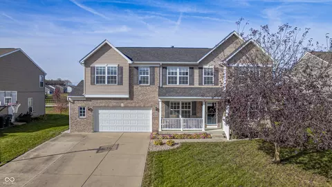 1336 Stormhaven Way, Greenwood, IN 46143