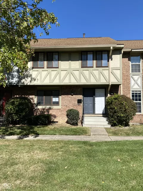 8105 Bromley Pl, Indianapolis, IN 46219