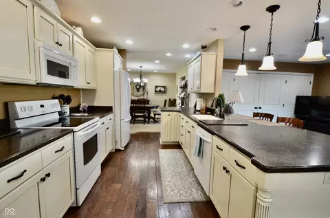 156 Warwick Way, Pendleton, IN 46064 photo 18