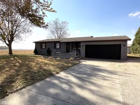 502 S Myra St, Worthington, IN 47471