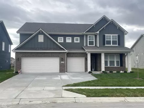 10315 Desert Ridge Ln, Indianapolis, IN 46239