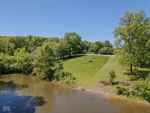 3830 Dam Ct, North Vernon, IN 47265