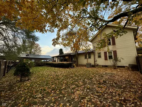 8353 N Sr 109, Wilkinson, IN 46186