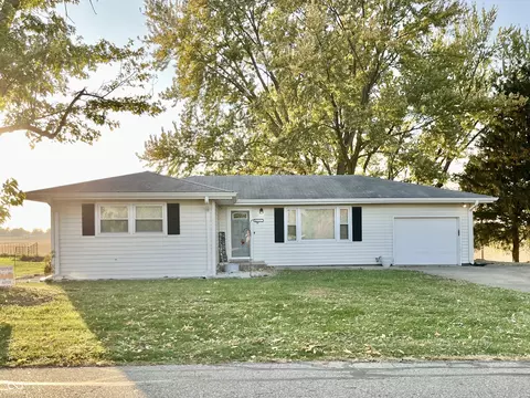 1211 N Spencer St, Rushville, IN 46173