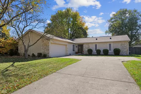 7821 Tanager Ln, Indianapolis, IN 46256