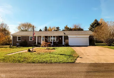 1849 S Leland Dr, Crawfordsville, IN 47933