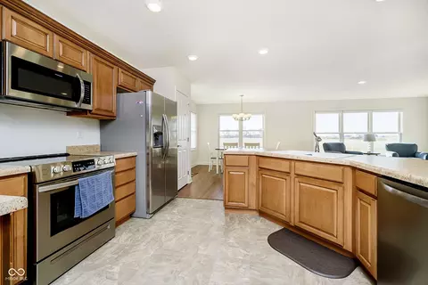 Kitchen - 27002 Arcadia Rd, Arcadia, IN 46030 photo 2 of 3