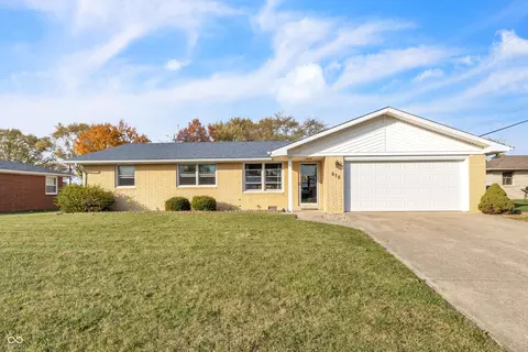 818 Alpine Dr, Anderson, IN 46013