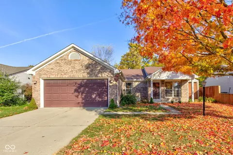 18561 Harvest Meadows Dr E, Westfield, IN 46074