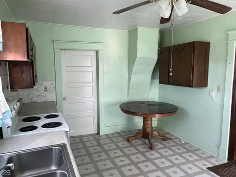 Kitchen - 4634 E 400 S, Hemlock, IN 46937 photo 2 of 3