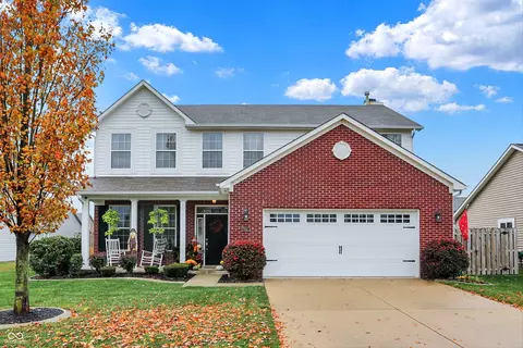 6166 N Woodhaven Dr, Mccordsville, IN 46055