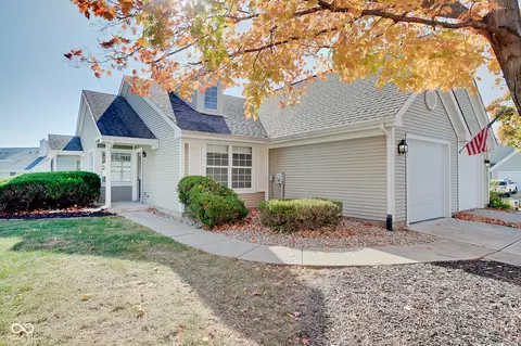 8105 Crook Dr N, Indianapolis, IN 46256
