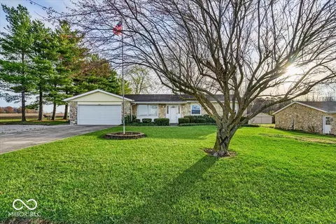 19604 N County Road 100 W, Muncie, IN 47303