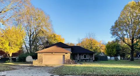 5324 Brenda Blvd, Greenwood, IN 46143