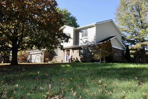 1101 E Winterberry Dr, Crawfordsville, IN 47933