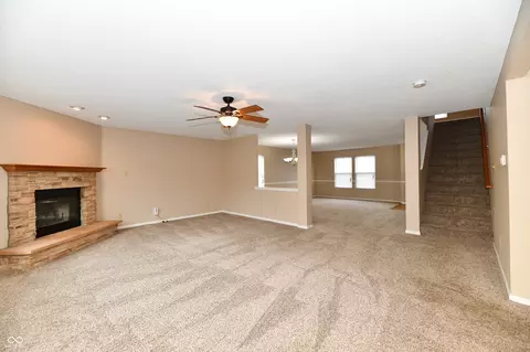Living - 9483 W Quarter Moon Dr, Pendleton, IN 46064 photo 1 of 2