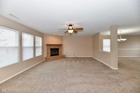 Living - 9483 W Quarter Moon Dr, Pendleton, IN 46064 photo 2 of 2