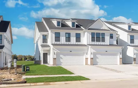 3288 Morab Dr, Zionsville, IN 46077