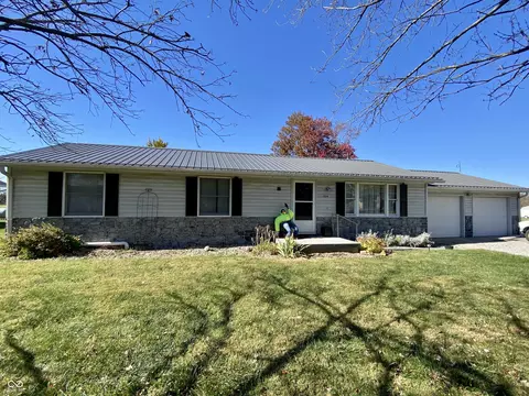 104 S Fordice St, Russellville, IN 46175
