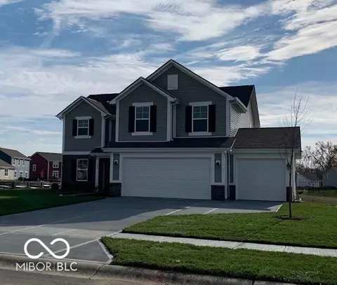 1659 N Regatta Dr N, Greenfield, IN 46140